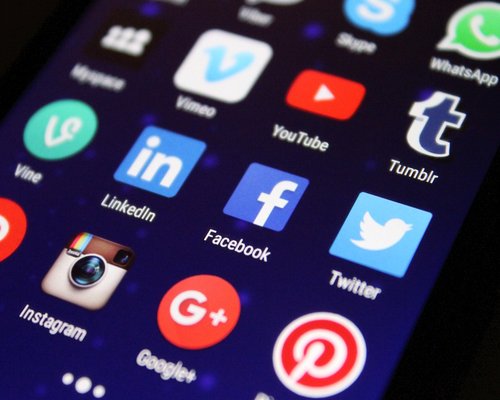 Social Tournaments